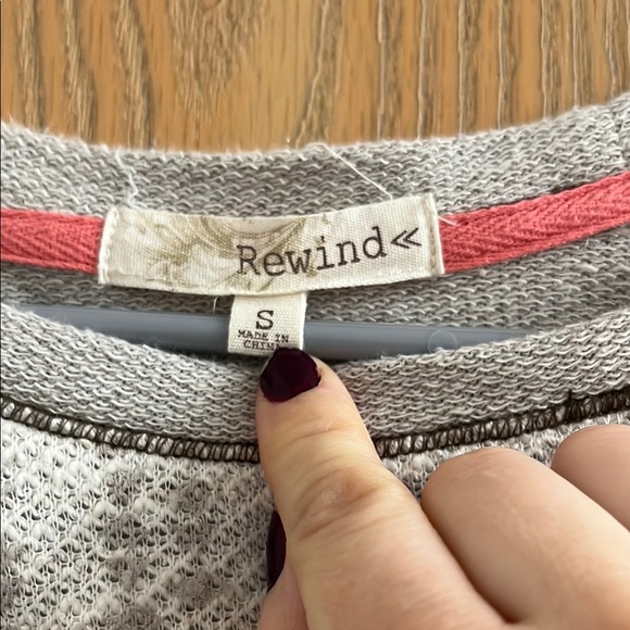 Gray Geometric Pattern Sweatshirt - Picture 3 of 3